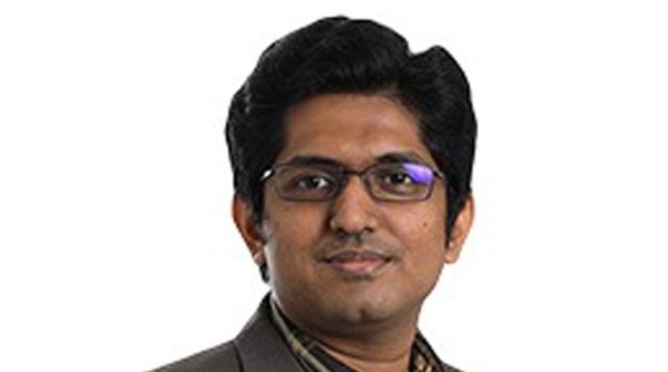 Dr. Karthik Narayanan RMD (Pediatrics) , DM (Pediatric critical care and Emergency Medicine) Senior Consultant Rainbow Children’s Hospital Chennai